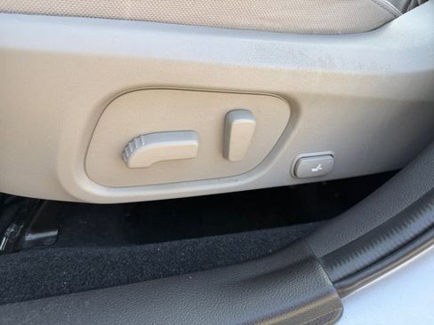 Used 2015 Subaru Forester 2.5i Premium image 18