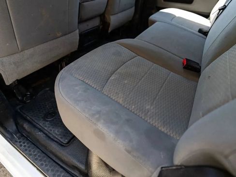 Used 2019 RAM 1500 Classic SLT w/ Protection Group AWD/4WD image 28