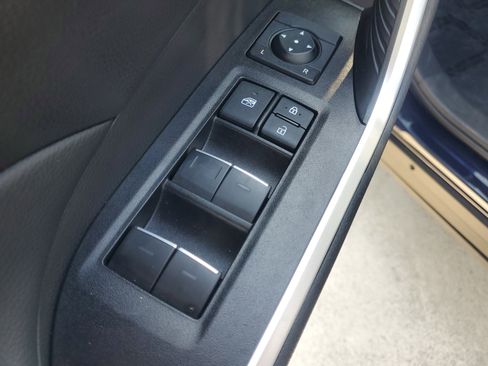 Certified 2025 Toyota RAV4 XLE w/ Convenience Package FWD image 21