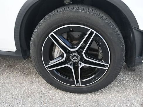 Used 2020 Mercedes-Benz GLC 300 GLC 300 image 21