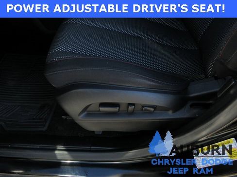 Used 2017 Chevrolet Equinox LT w/ Convenience Package image 12