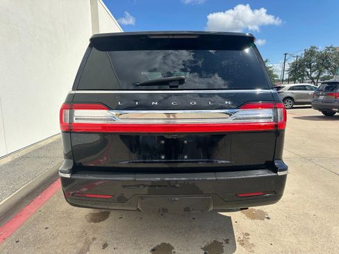 Used 2021 Lincoln Navigator Reserve w/ Luxury Package AWD/4WD image 7