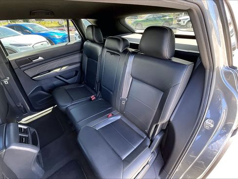 Used 2022 Volkswagen Atlas Cross Sport SE AWD/4WD image 29