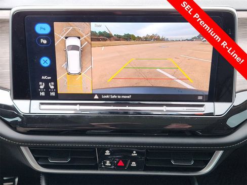 Used 2025 Volkswagen Atlas SEL Premium R-Line image 20