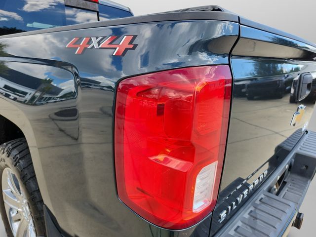 Used 2018 Chevrolet Silverado 1500 High Country AWD/4WD image 34