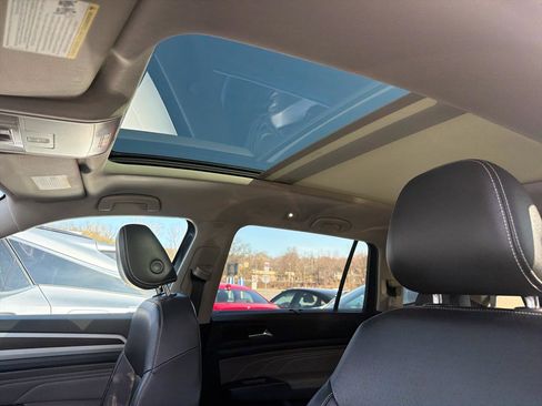 Used 2022 Volkswagen Atlas SE w/ Panoramic Sunroof Package image 20
