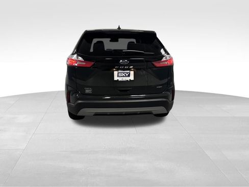Used 2022 Ford Edge SEL w/ Convenience Package image 13