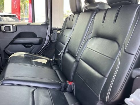 Used 2021 Jeep Wrangler Unlimited Sahara w/ Cold Weather Group AWD/4WD image 19