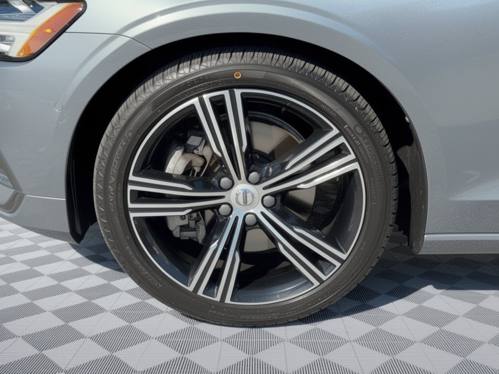 Used 2021 Volvo S60 T5 Inscription AWD/4WD image 13