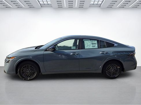 New 2026 Nissan Sentra SV w/ Floor Mat Package FWD image 7