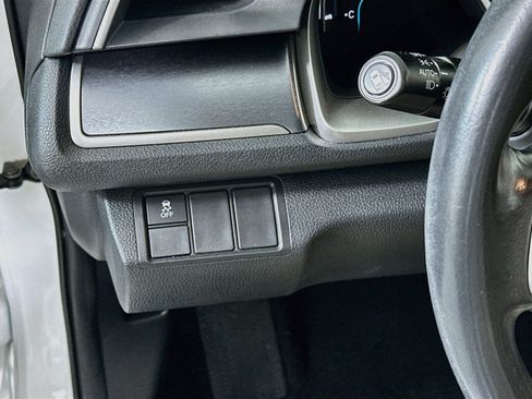Used 2017 Honda Civic EX-L image 16