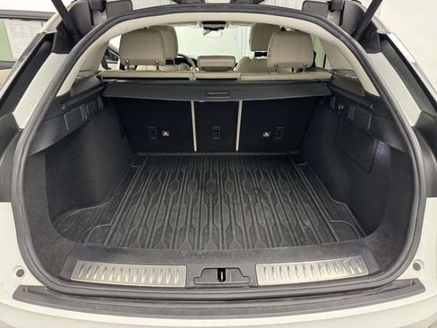 Used 2019 Land Rover Range Rover Velar R-Dynamic SE AWD/4WD image 22