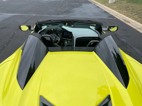 Used 2022 Chevrolet Corvette Stingray Premium Conv w/ Z51 Performance Package RWD image 36