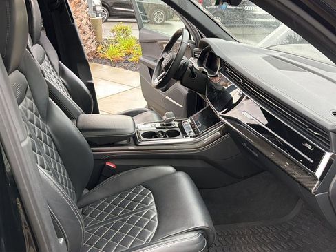 Used 2023 Audi SQ7 Premium Plus w/ Executive Package image 13