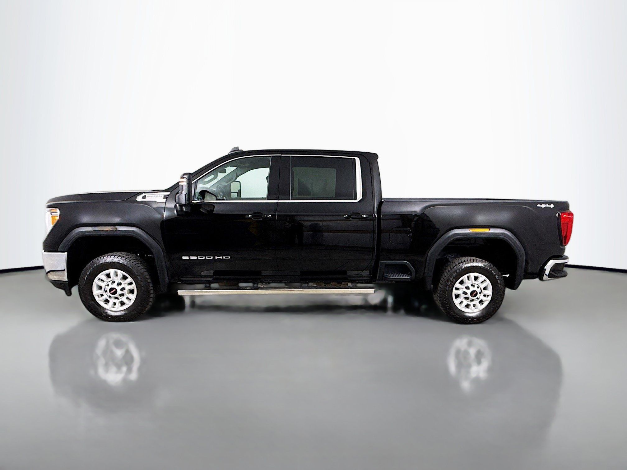Used 2022 GMC Sierra 2500 SLE AWD/4WD image 4
