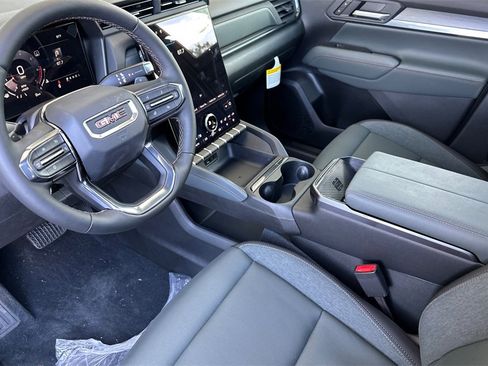 New 2026 GMC Terrain AT4 w/ Convenience Package III image 8