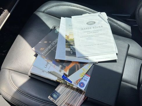Used 2016 Land Rover Range Rover LWB SV Autobiography image 39