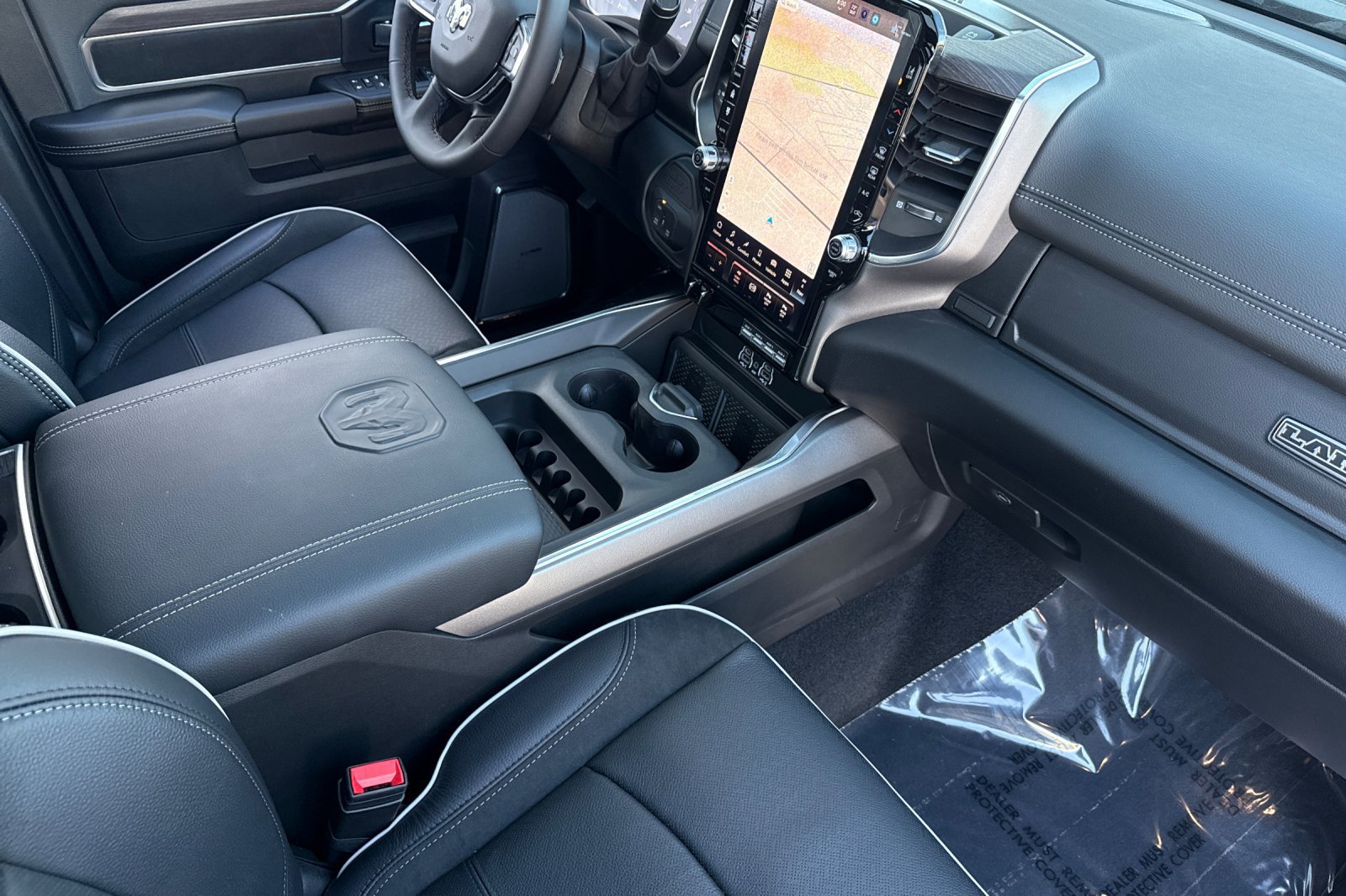 New 2026 RAM 3500 Laramie AWD/4WD image 17
