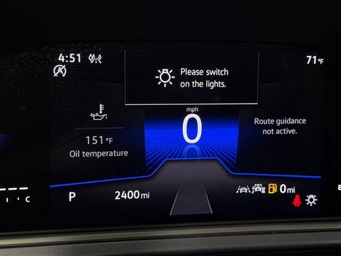 Used 2025 Volkswagen Taos SE AWD/4WD image 14