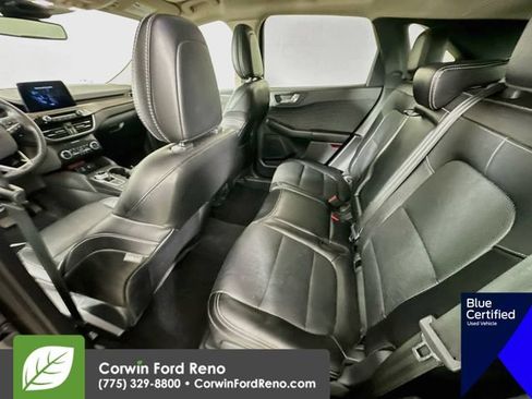 Used 2020 Ford Escape Titanium w/ Titanium Premium Package 2.0 AWD/4WD image 30