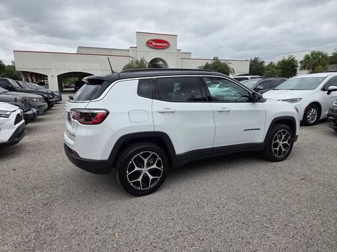 Certified 2024 Jeep Compass Limited AWD/4WD image 14