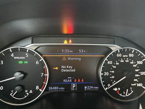 Used 2024 Nissan Altima 2.5 SR image 37