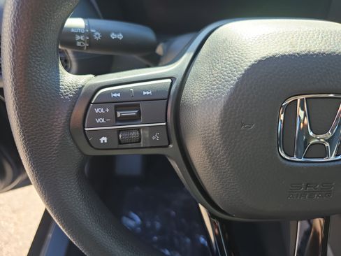 New 2026 Honda HR-V LX image 17