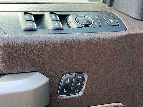 Used 2021 Ford F250 King Ranch w/ Chrome Package image 18