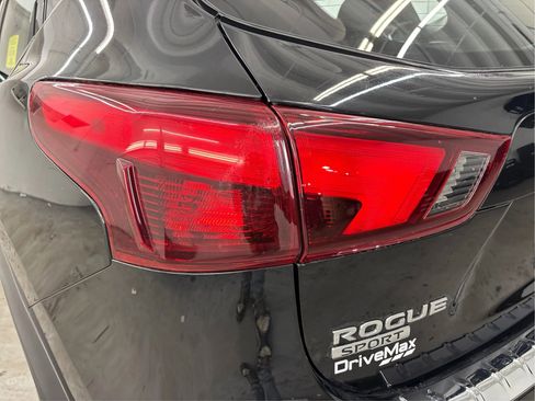 Used 2019 Nissan Rogue Sport S w/ Appearance Package AWD/4WD image 33