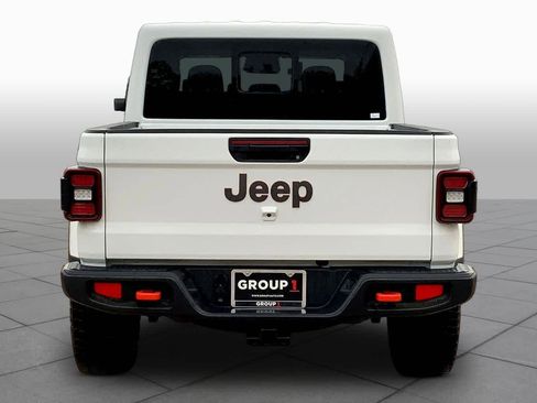 New 2026 Jeep Gladiator Mojave image 4