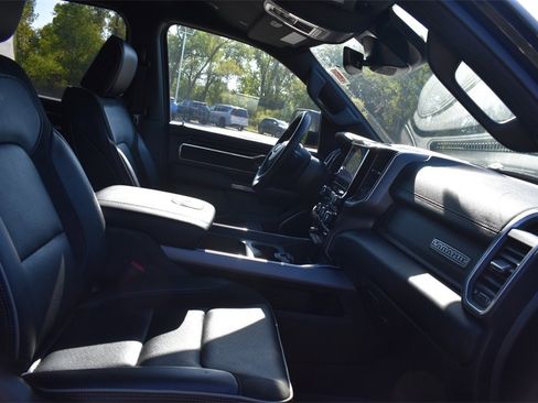 Used 2022 RAM 1500 Laramie w/ Sport Appearance Package image 19