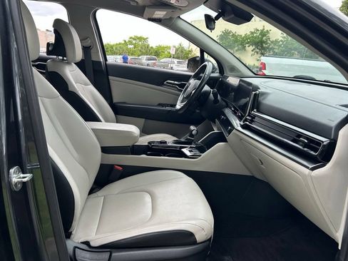 Used 2023 Kia Sportage EX FWD image 43