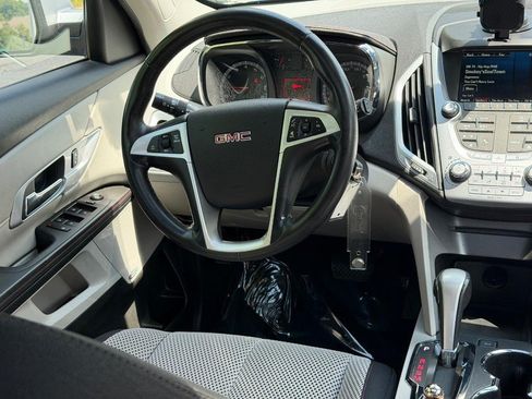 Used 2015 GMC Terrain SLE FWD image 12