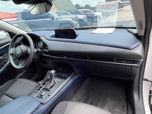 Used 2021 MAZDA CX-30 FWD 2.5 S image 9