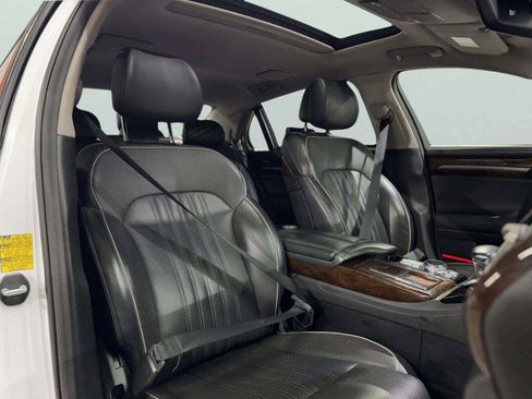 Used 2019 Genesis G90 5.0 Ultimate image 58