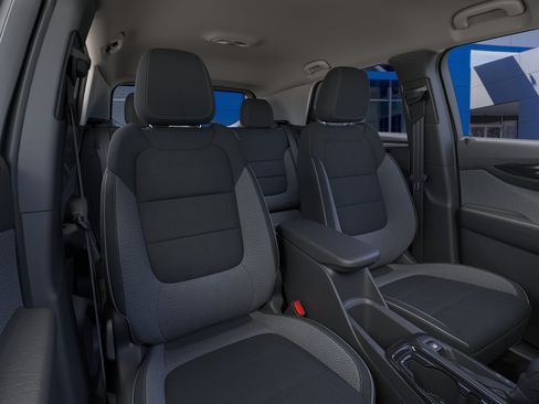 New 2026 Chevrolet TrailBlazer LT w/ Driver Confidence Package FWD image 18