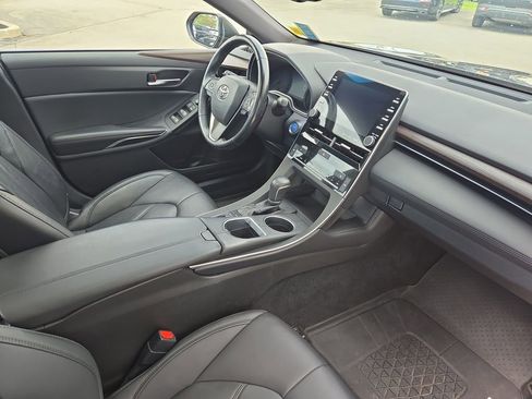 Used 2020 Toyota Avalon XLE w/ Moonroof Package FWD image 27