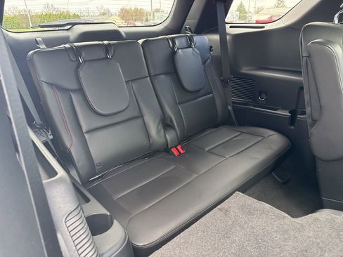 Used 2023 Ford Explorer ST-Line w/ Class IV Trailer Tow Package image 27