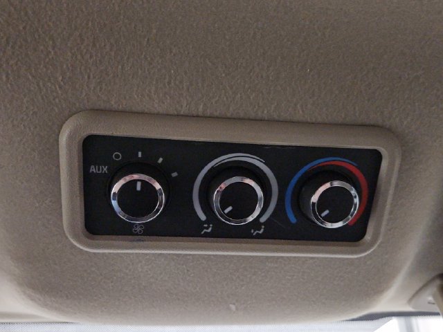 Used 2011 Chevrolet Express 1500 LT w/ LT Preferred Equipment Group AWD/4WD image 3