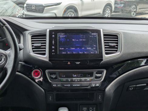 Used 2019 Honda Ridgeline Black Edition image 25