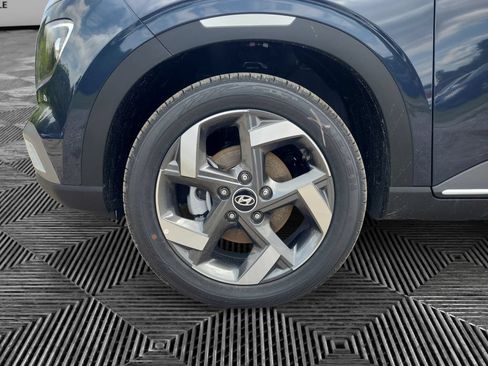Used 2026 Hyundai Venue SEL FWD image 14