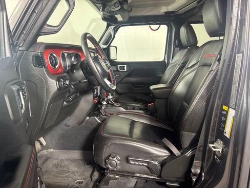 Used 2023 Jeep Gladiator Rubicon w/ Cold Weather Group AWD/4WD image 11