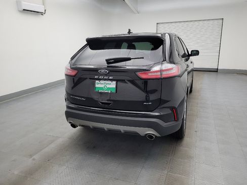 Used 2024 Ford Edge Titanium image 7