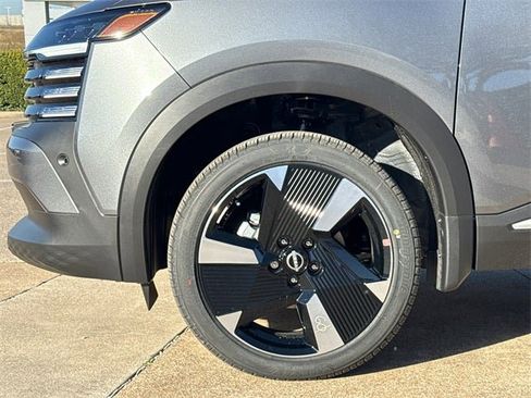 New 2026 Nissan Kicks SR w/ Cold Weather Package image 6