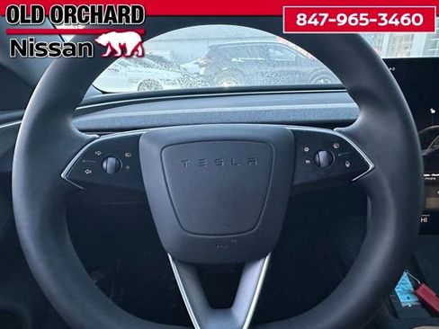 Used 2025 Tesla Model 3 Long Range image 22