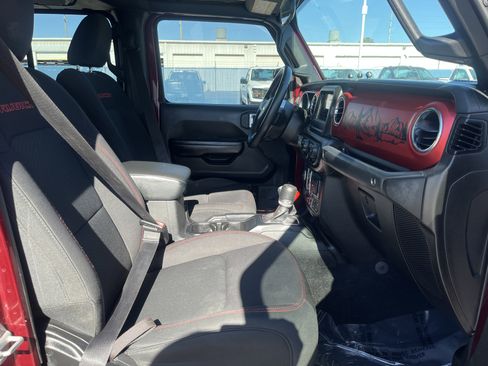 Used 2021 Jeep Gladiator Rubicon w/ Trailer Tow Package image 17