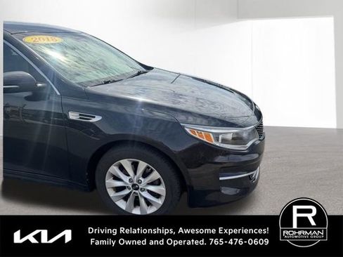 Used 2018 Kia Optima EX image 3