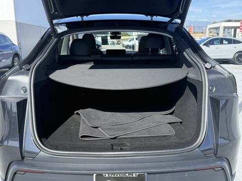 Used 2026 Tesla Model Y Long Range image 14