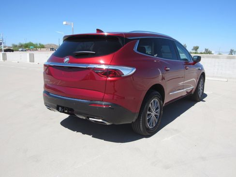 Used 2023 Buick Enclave Essence w/ Sound and Sites Package image 5