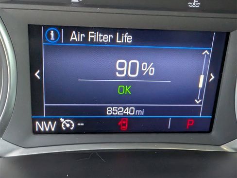 Used 2022 GMC Acadia SLE w/ Driver Convenience Package image 13